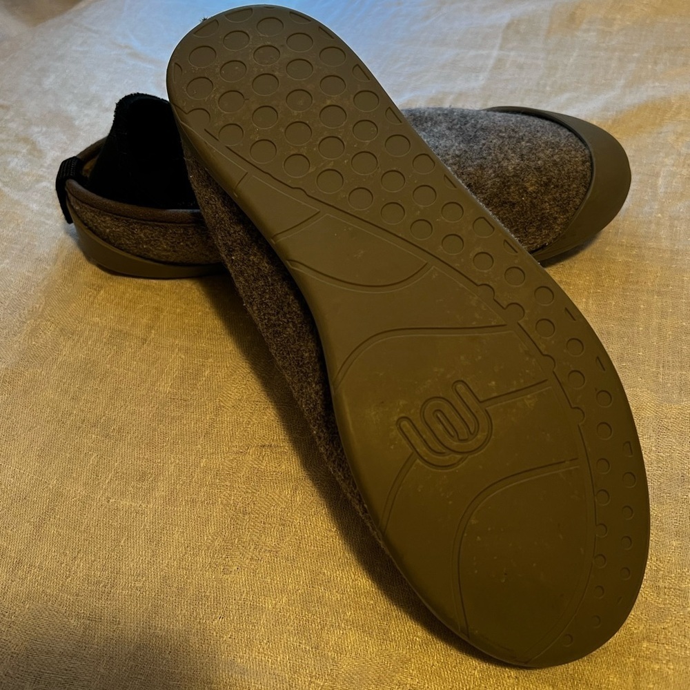 Mahabad classic indoor outdoor slipper shoes. Grey . Size 40. Us 81/2. Unisex - Picture 6 of 8